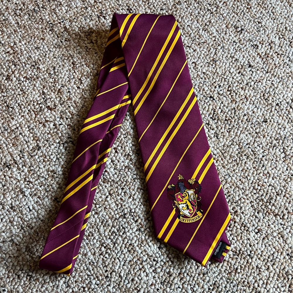 ✨Harry Potter Gryffindor Tie✨